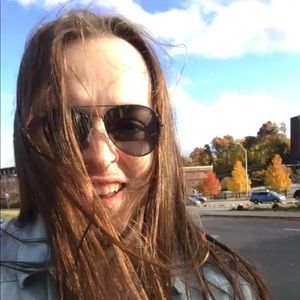 Meet your Posher, Edwin